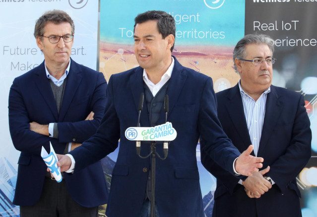 Juanma Moreno, en un acto en Sevilla con Núñez Feijóo y Zoido