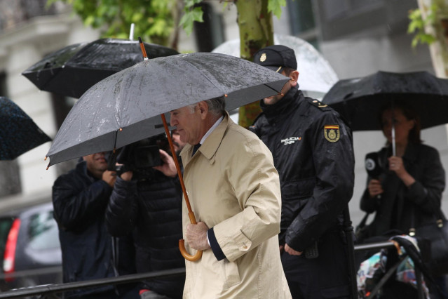 Bárcenas llega a la Audiencia Nacional para saber si ingresa ya en prisión