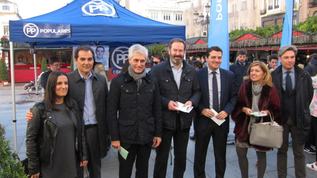 Adolfo Suárez Illana, Adolfo Molina y José Antonio Nieto con cargos del PP