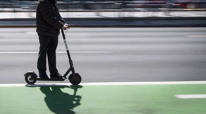 Un patinete eléctrico