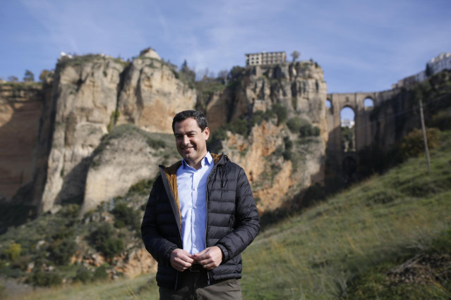 En Ronda (Málaga), el presidente del PP-A y candidato a la Presidencia de la Jun
