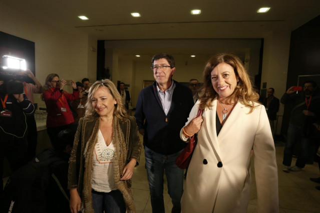 Juan Marín (Cs) a su llegada al hotel donde seguirá la noche electoral