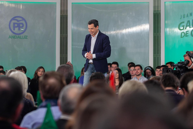 En Sevilla, mitin de cierre de campaña del candidato del PP-A a la Presidencia d