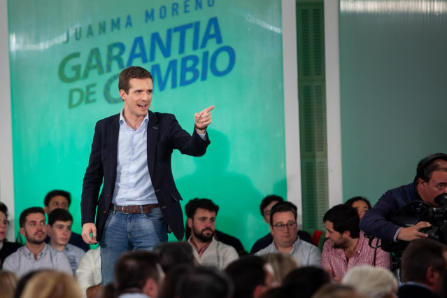 En Sevilla, mitin de cierre de campaña del candidato del PP-A a la Presidencia d