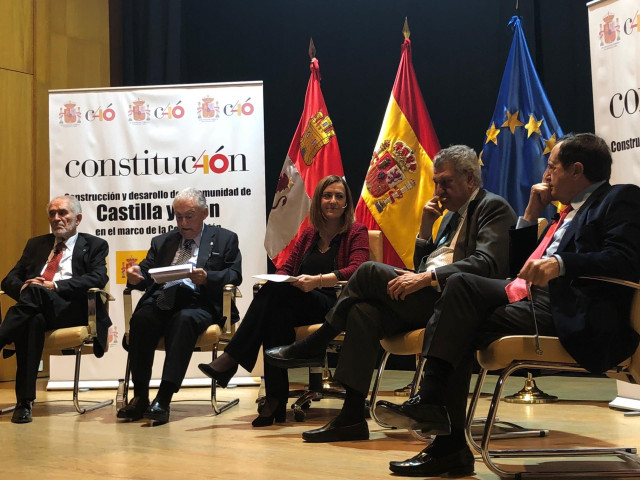 Tordesillas(Valladolid). Foto acto constitución