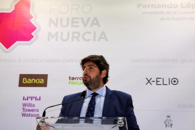 Fernando López Miras participa en el Foro Nueva Murcia