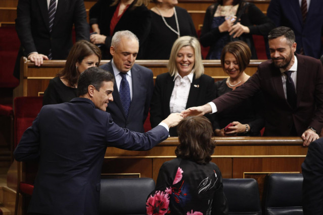 Los Reyes Felipe y Letizia, acompañados por los eméritos don Juan Carlos y doña