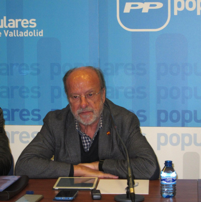 León de la Riva en la sede del Partido Popular. 11-12-18
