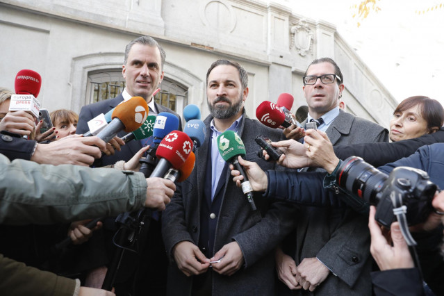 VOX presenta una querella contra el presidente catalán, Quim Torra