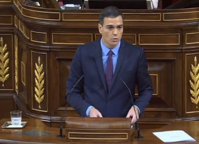 Sánchez comparece en el Congreso para informar de la situación en Cataluña