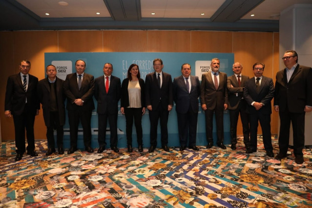 Puig y Armengol en un foro en València