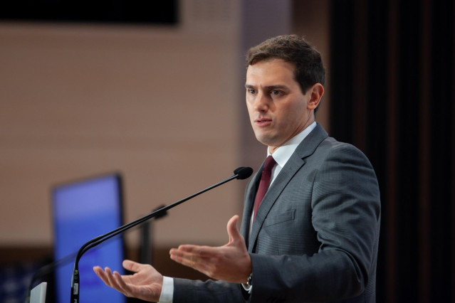 El presidente de Ciudadanos (Cs), Albert Rivera, participa en un desayuno-coloqu