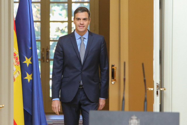 Pedro Sánchez preside el encuentro con jóvenes con motivo del 40 aniversario de