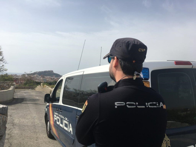 Policía