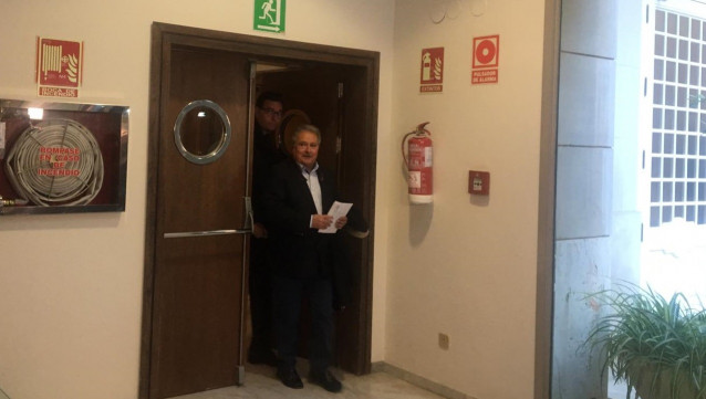 Rus a su llegada a la Comisión de Taula en Les Corts