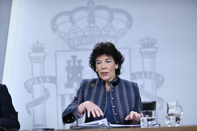 Rueda de prensa tras al Consejo de Ministros en el que se estudió, entre otros t