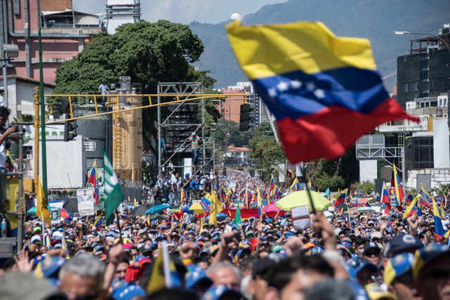 Venezuelans rally in support of Juan Guaidó