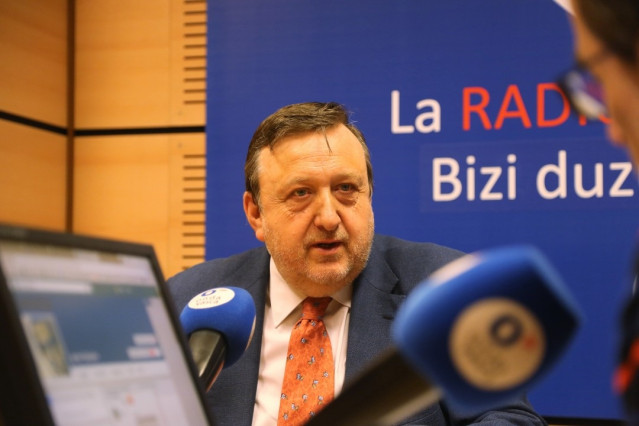 El presidente del PNV en Álava habla de los PGE en Onda Vasca