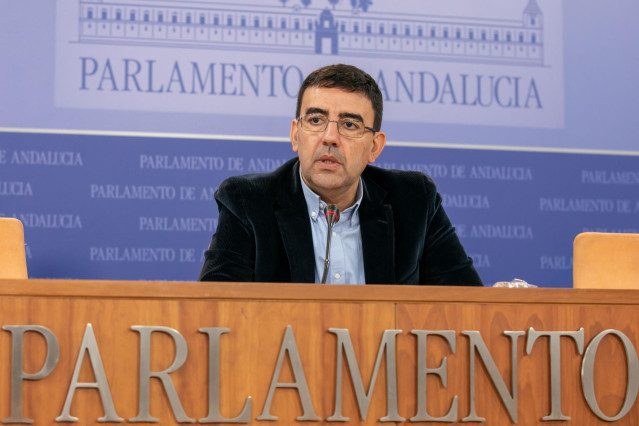 Mario Jiménez, en rueda de prensa en el Parlamento andaluz en una imagen de arch