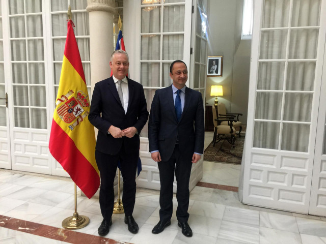 Reunión entre Alfonso Rodríguez Gómez de Celis y Simon Manley