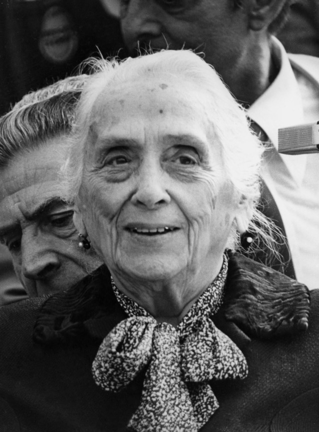 Profanación de la tumba de Dolores ibárruri 