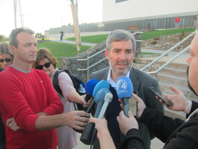 Clavijo, ante los periodistas