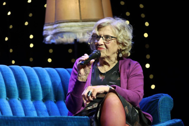 La alcaldesa de Madrid, Manuela Carmena, en una entrevista en Carne Cruda