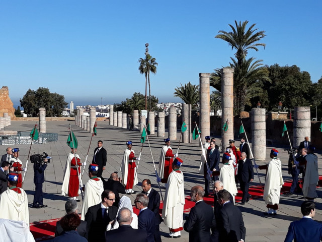 Los Reyes en el homenaje a Hasán II y Mohamed V