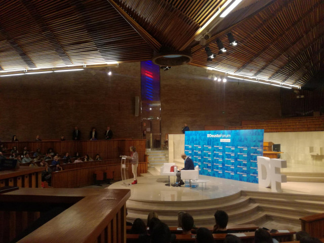 La ministra de Sanidad, María Luisa Carcedo, en DeustoForum