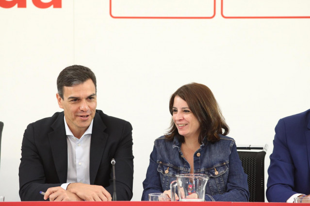 Pedro Sánchez y Adriana Lastra en la reunión de la Comisión Ejecutiva Federal