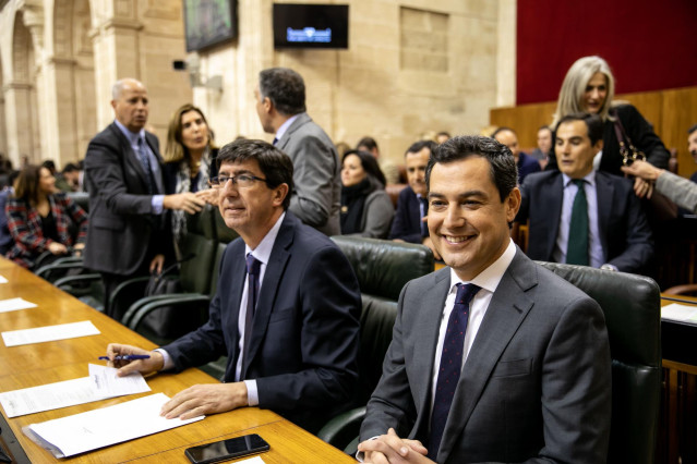Pleno del Parlamento Andaluz con la elección de los nueve senadores