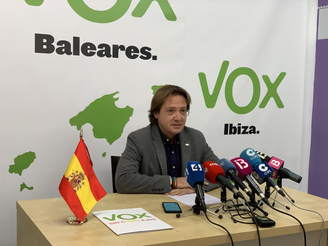 Jorge Campos en rueda de prensa