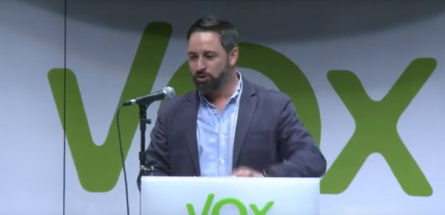 Abascal avisa de que Vox no será “muleta despreciada” de PP y Cs