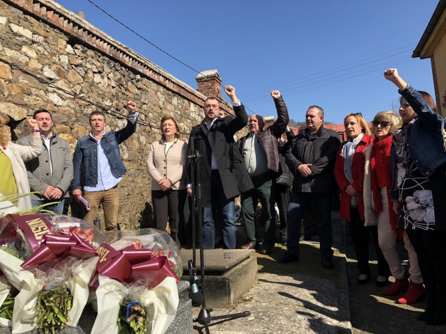 Barbón y Lastra recuerdan que el Plan del clima aún es un borrador y están segur