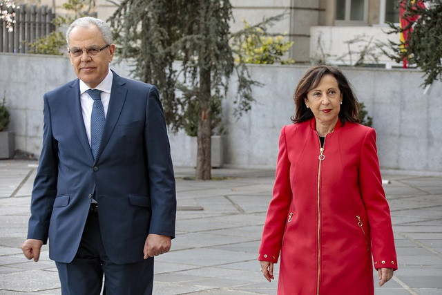 Robles y su homólogo marroquí acuerdan estrechar la cooperación, sobre todo en c