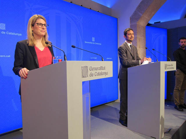 La portavoz del Govern Elsa Artadi y el conseller de Territorio y Sostenibilidad