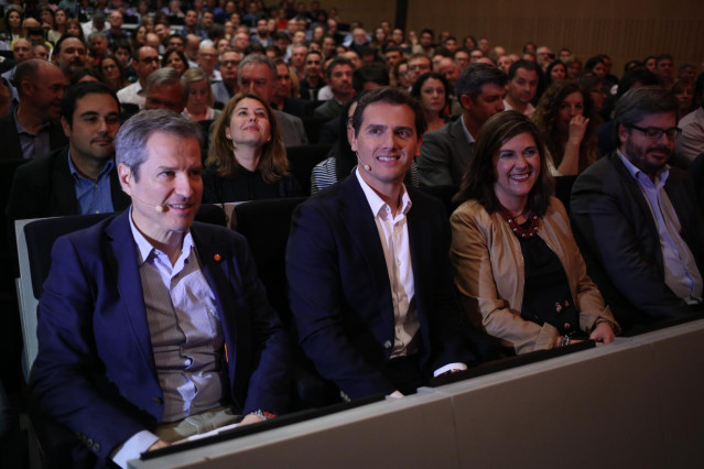 Rivera interviene en un acto público en Zaragoza