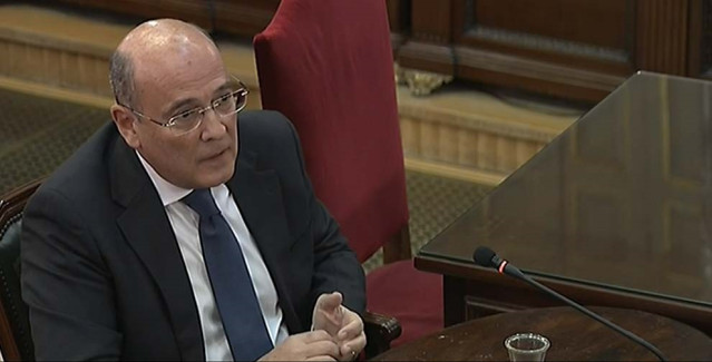 Procés.- De los Cobos dice que el 1-O tuvo dos sorpresas: 