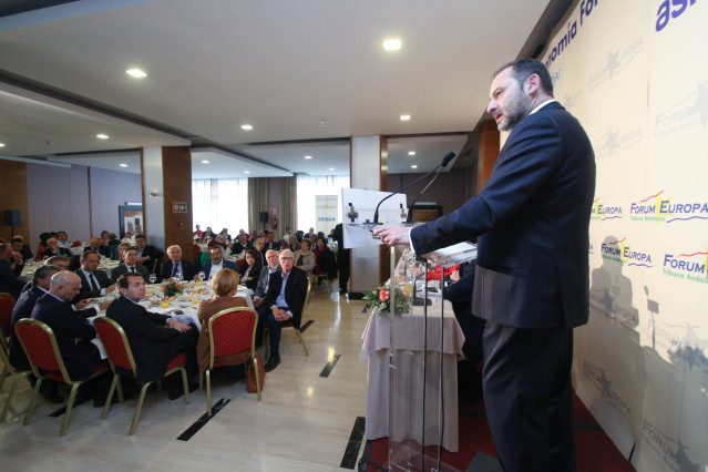 José Luis Ábalos, participa en un desayuno de 'Fórum Europa. Tribuna Andalucía'