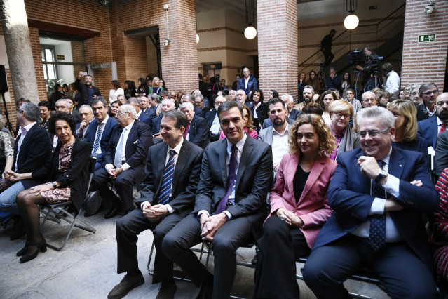 Acto por la entrega de la Llave de Oro del Municipalismo a la familia de Tomás R