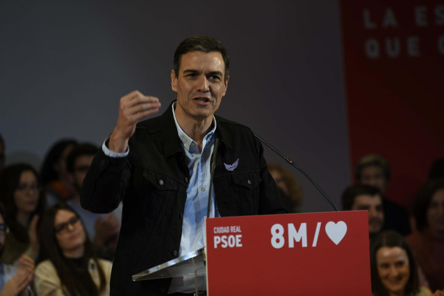 Pedro Sánchez participa en un acto del PSOE en Ciudad Real