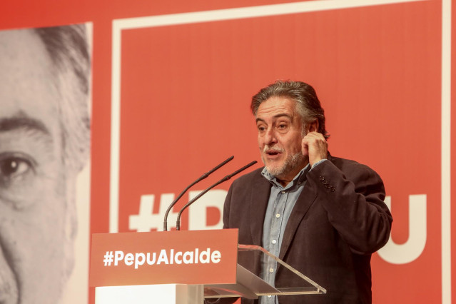 Acto en el que Pepu Hernández se presenta como posible candidato del PSOE al Ayu