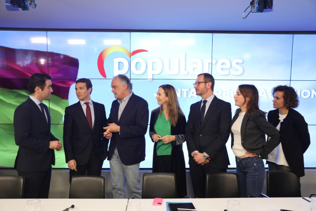Reunión de la Junta Directiva Nacional del PP para planificar la campaña de las