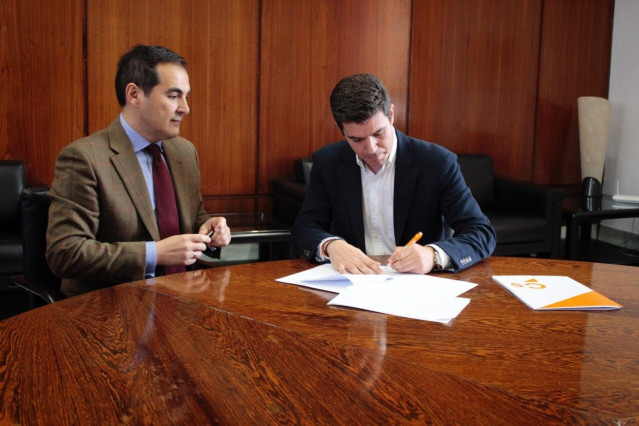 AV.-PP-A y Cs registran conjuntamente una proposición de ley para suprimir los a