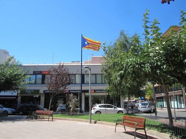 Estelada En La Plaza De Catalunya De Palamós