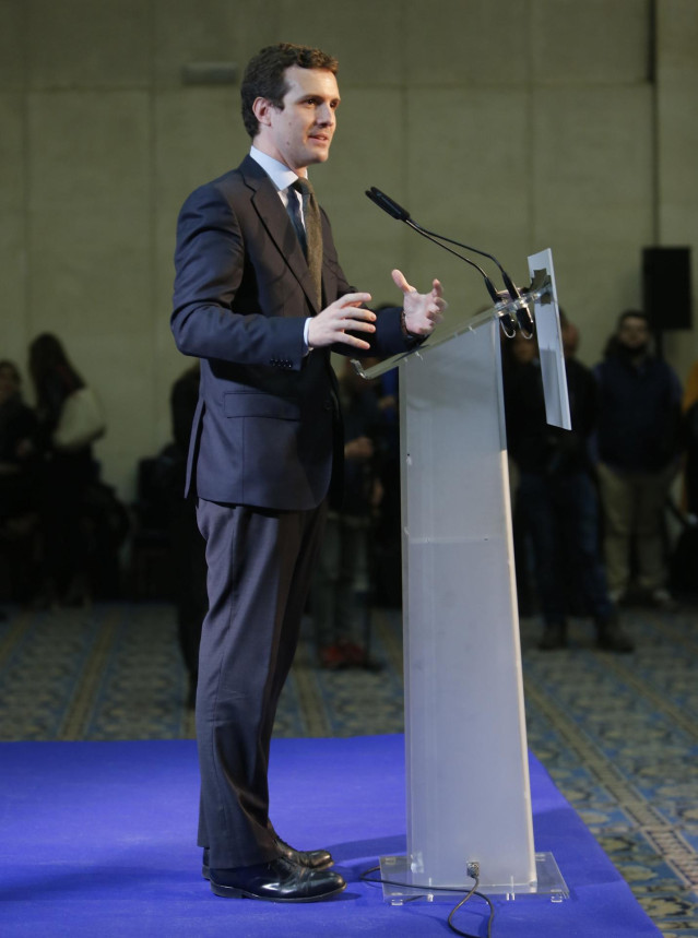 Firma del acuerdo entre el Partido Popular y Foro Asturias para las elecciones g