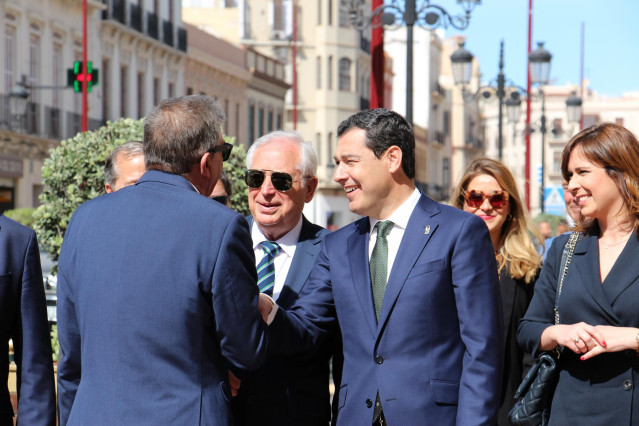 Juanma Moreno, inicia una visita institucional a la ciudad autónoma de Melilla