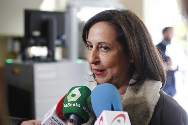 Robles cree que el 'ciberataque' a la red de Defensa demuestra la existencia de