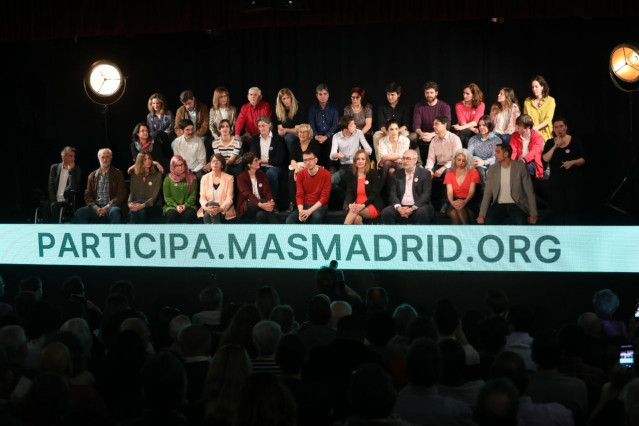 Errejón farda de equipo y planta cara a 