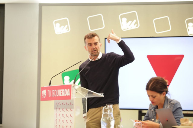 Maíllo (IU) ve en el 8M y 15M una sociedad que 